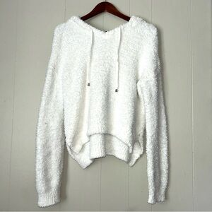 Cozy White Fuzzy Hoodie‎